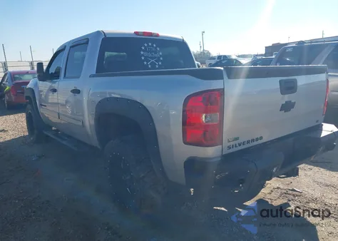 2011 Chevrolet Silverado 1500 Lt z USA, uszkodzony, nr VIN 3GCPKSEA4BG110005